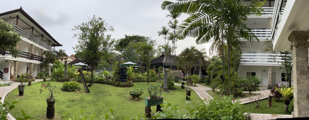 Hotel Grand Kumala Bali Legian Kültér fotó