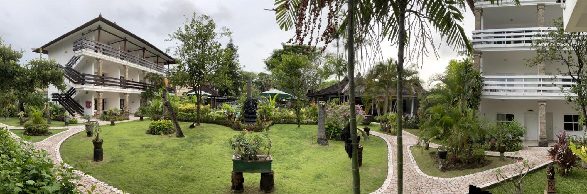 Hotel Grand Kumala Bali Legian Kültér fotó