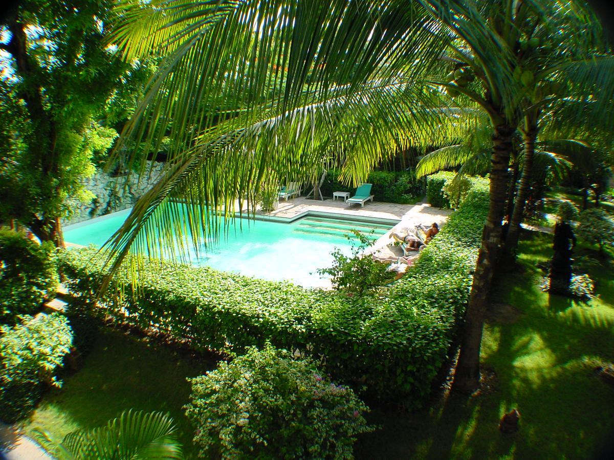 Hotel Grand Kumala Bali Legian Kültér fotó