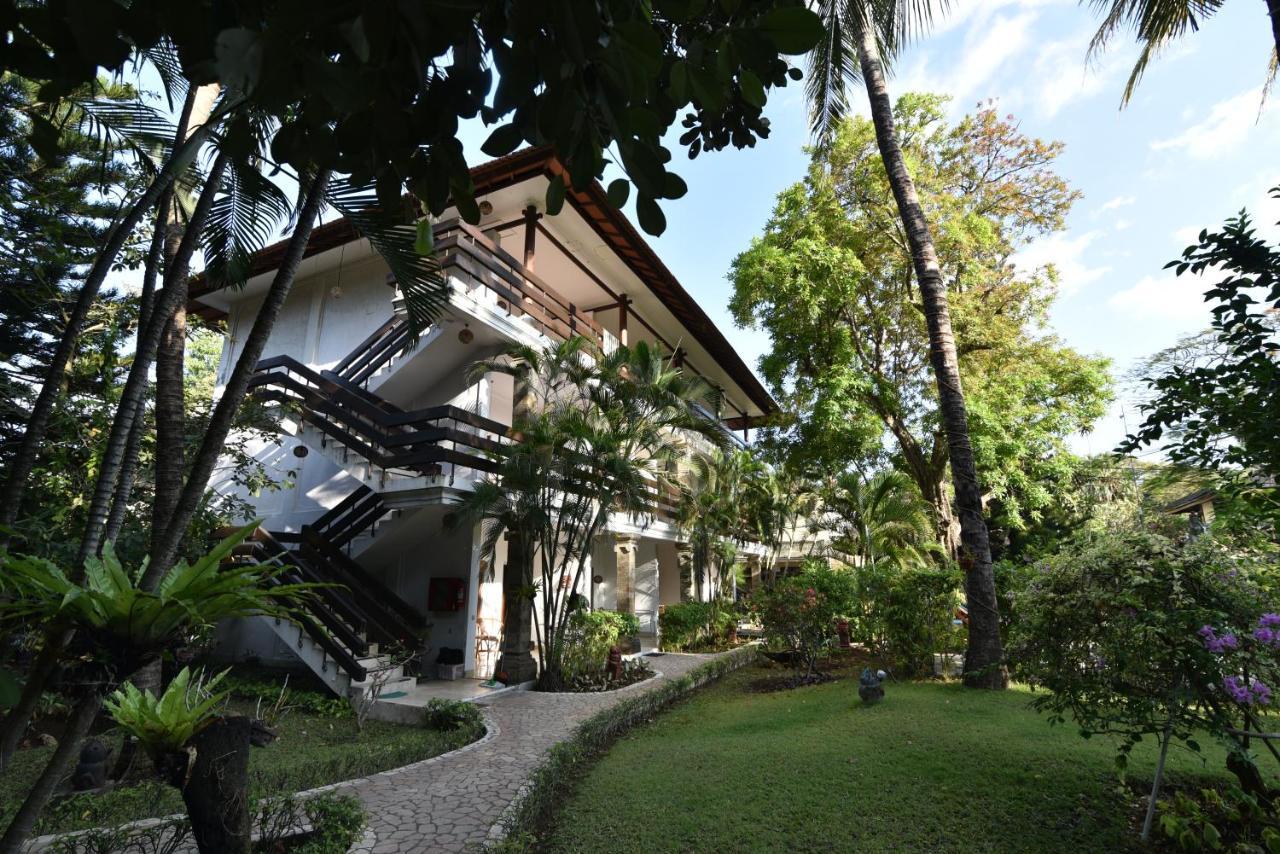 Hotel Grand Kumala Bali Legian Kültér fotó