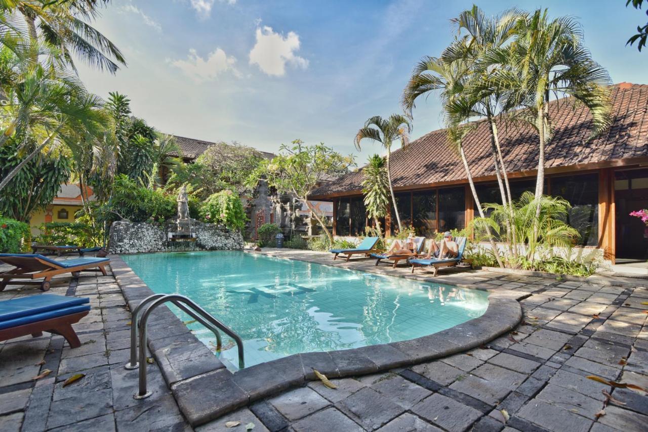 Hotel Grand Kumala Bali Legian Kültér fotó