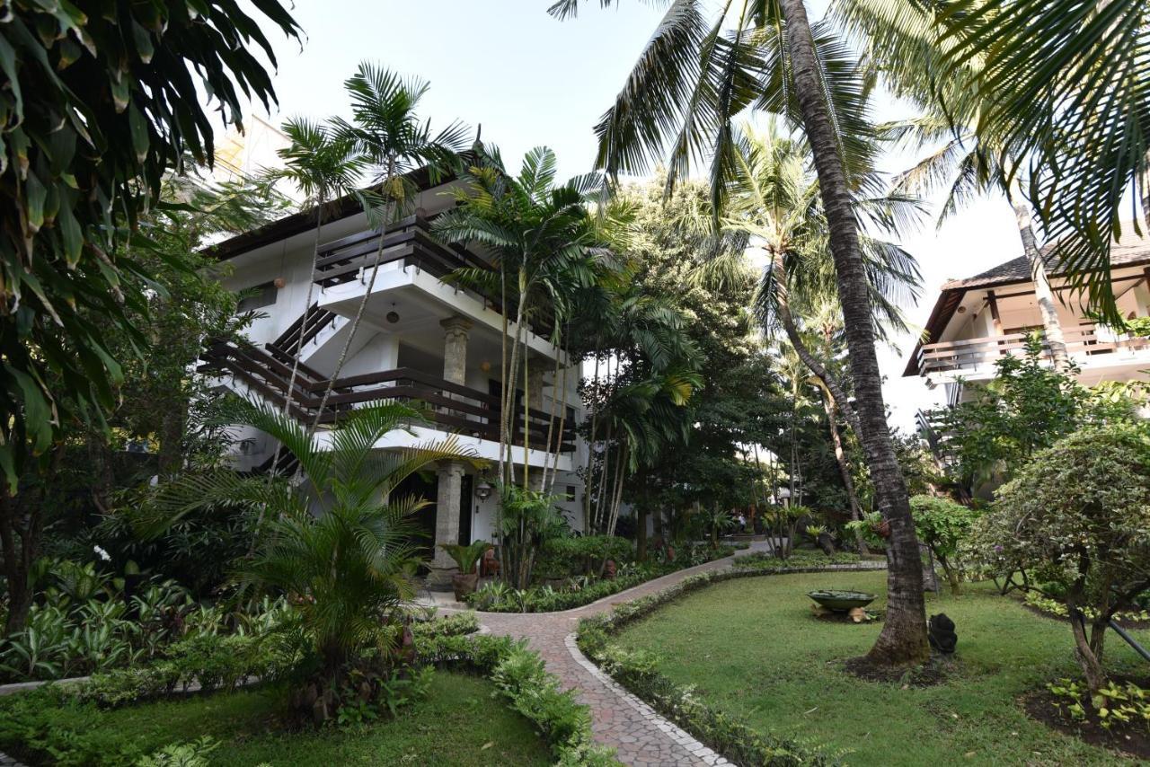 Hotel Grand Kumala Bali Legian Kültér fotó